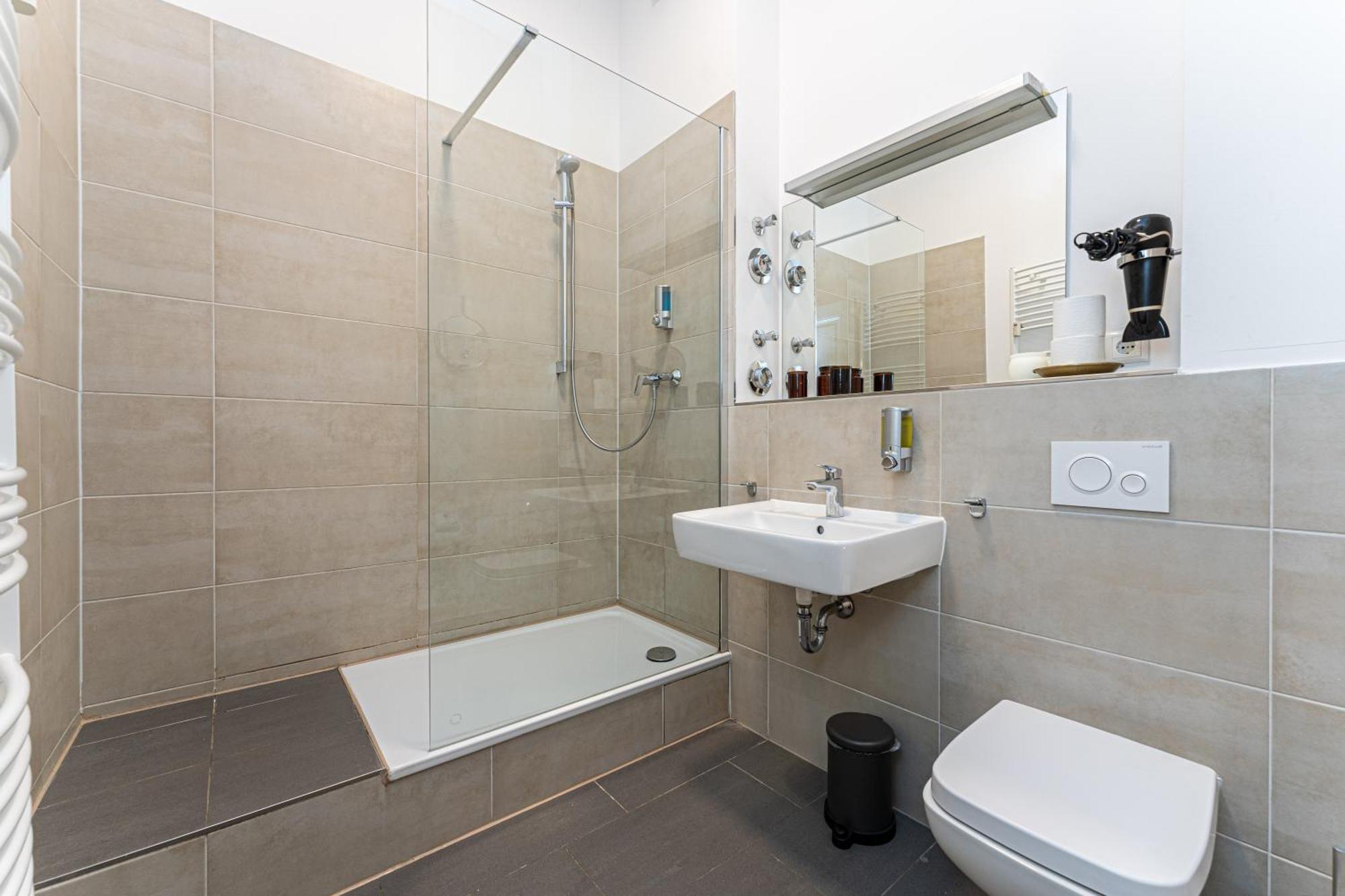 Be In Berlin Apartments Zentral Und Ruhig Fuer Familien Und Geschaeftsreisende In Schoeneberg Extérieur photo